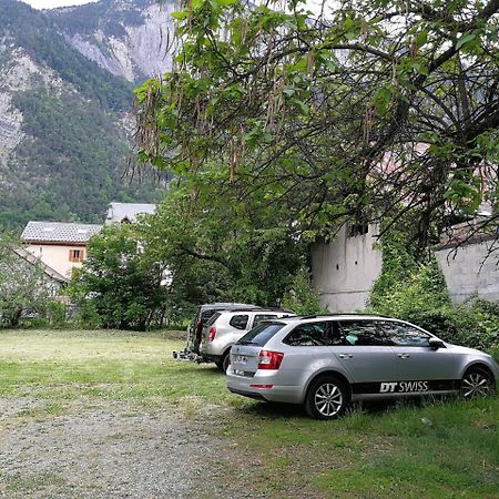 Sport'Hotel - Residence De Milan Le Bourg-dʼOisans Exteriér fotografie